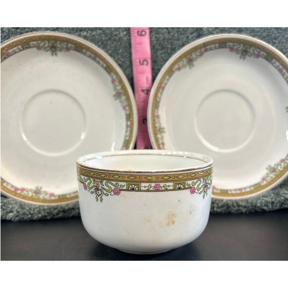 Art Nuevo Tea Cup & 2 Saucers Johnson Bros. England Porcelain - Picture 6 of 12